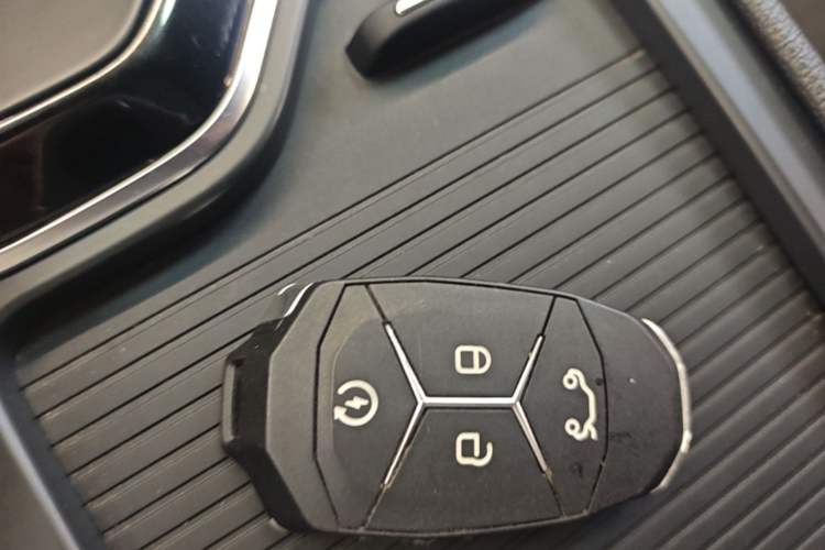 Used Lynk & Co 03 2019 2.0TD Automatic Jing Pro Edition Interior 1