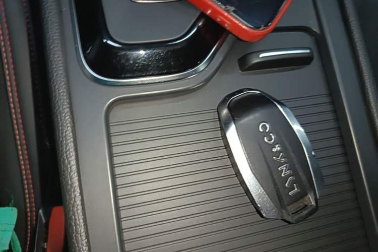 Used Lynk & Co 03 2019 2.0TD Automatic Trend Edition Interior 1