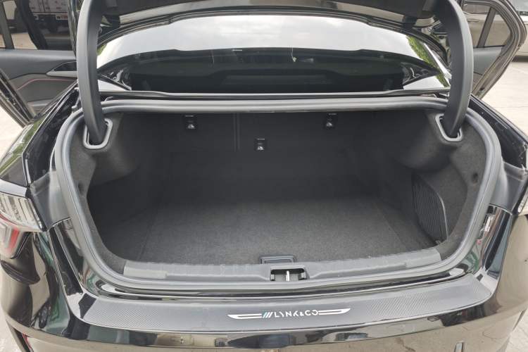 Used Lynk & Co 03 2019 1.5TD DCT JingPro Edition China VI Standard Interior 3