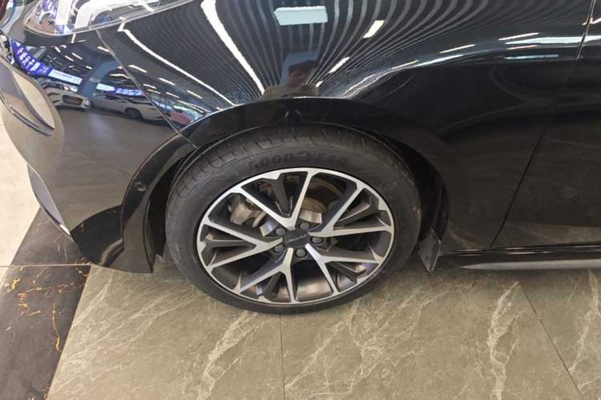 Used Lynk & Co 03 2019 2.0TD Automatic Jing Pro Edition Left Front Wheel Hub