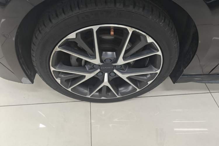Used Lynk & Co 03 2019 1.5TD DCT JingPro Edition China VI Standard Left Front Wheel Hub
