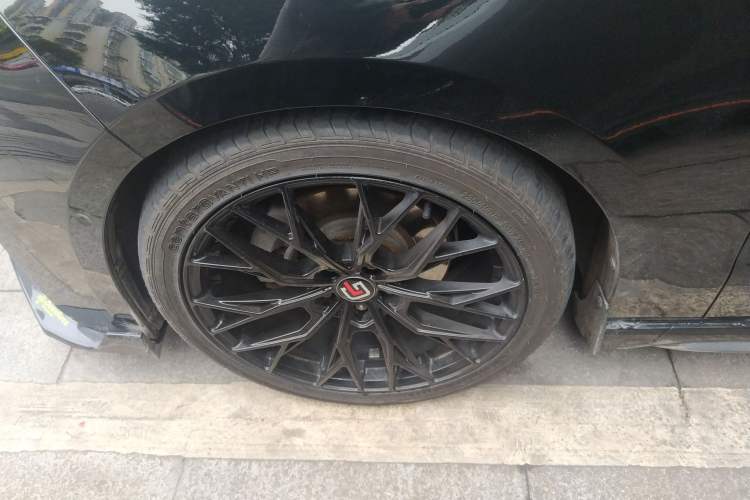 Used Lynk & Co 03 2019 1.5TD DCT JingPro Edition China VI Standard Left Front Wheel Hub
