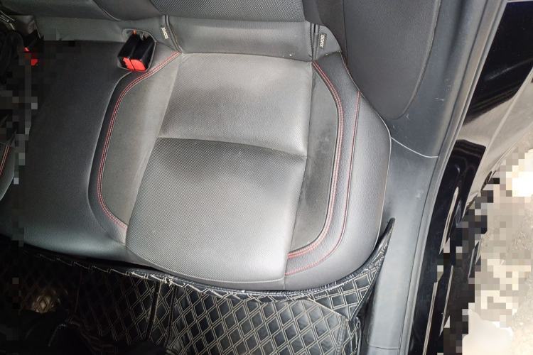 Used Lynk & Co 03 2019 1.5TD DCT JingPro Edition China VI Standard Left Rear Seat
