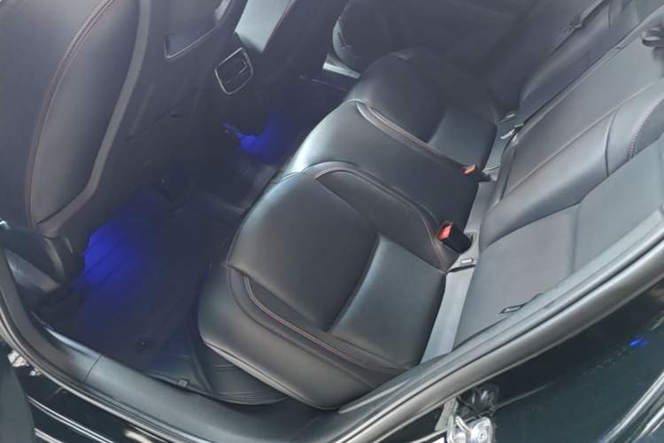 Used Lynk & Co 03 2019 1.5TD DCT JingPro Edition China VI Standard Left Rear Seat