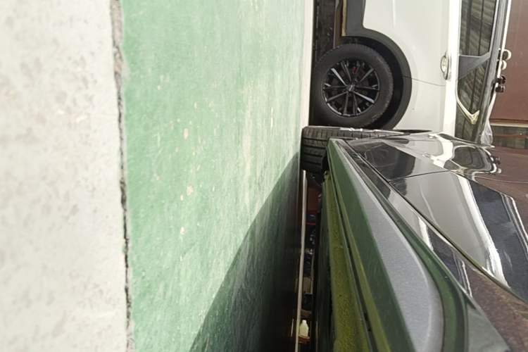 Used Lynk & Co 03 2019 03+ 2.0TD Automatic Wind-Chasing Edition Left Side Sill