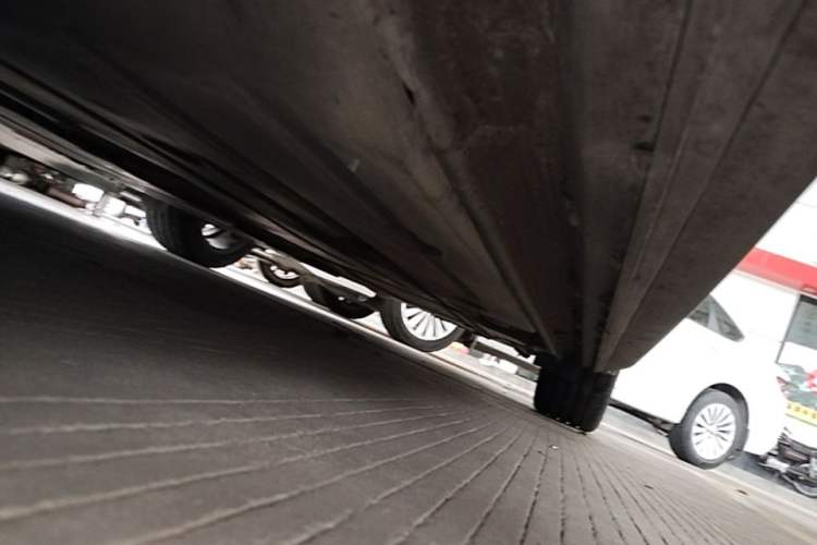 Used Lynk & Co 03 2019 1.5TD DCT JingPro Edition China VI Standard Left Side Sill