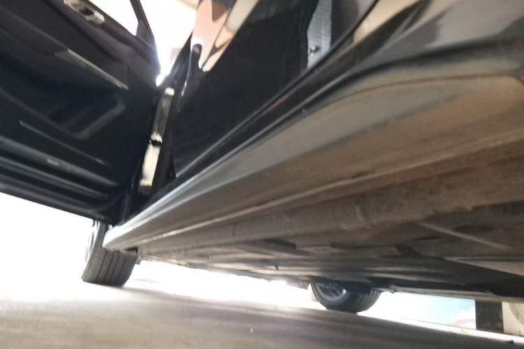Used Lynk & Co 03 2019 1.5TD DCT JingPro Edition China VI Standard Left Side Sill