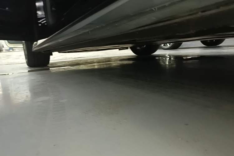 Used Lynk & Co 03 2019 1.5TD DCT JingPro Edition China VI Standard Left Side Sill