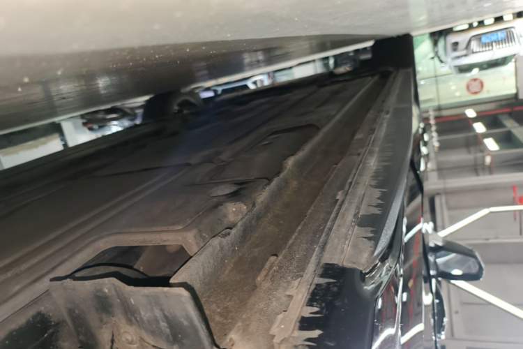Used Lynk & Co 03 2019 1.5TD DCT JingPro Edition China VI Standard Left Side Sill