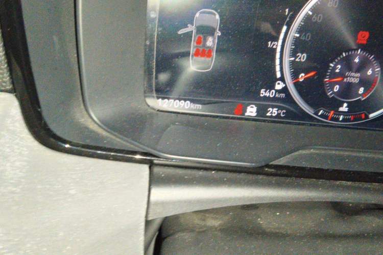 Used Lynk & Co 03 2019 1.5TD DCT JingPro Edition China VI Standard Odometer Close Up