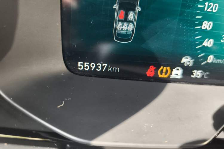 Used Lynk & Co 03 2019 1.5TD DCT JingPro Edition China VI Standard Odometer Close Up