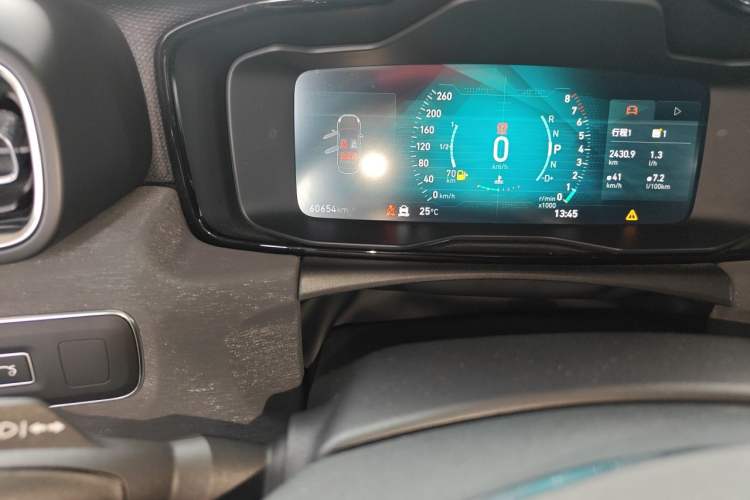 Used Lynk & Co 03 2019 1.5TD DCT Sport Edition China VI Standard Odometer Close Up
