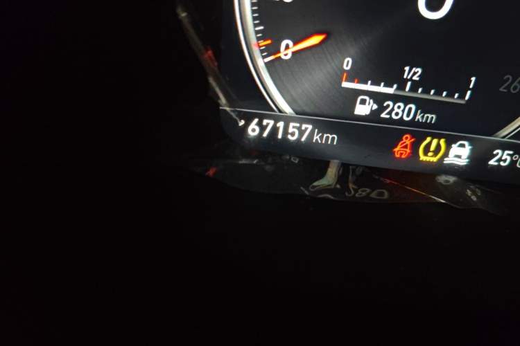Used Lynk & Co 03 2019 2.0TD Automatic Jing Pro Edition Odometer Close Up