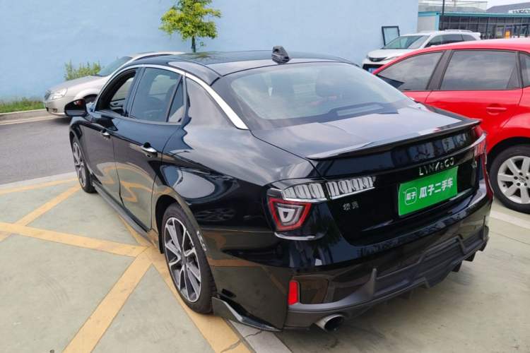 Used Lynk & Co 03 2019 2.0TD Automatic Trend Edition Rear Left 45 Deg