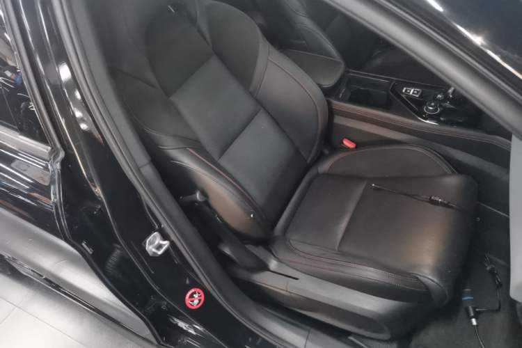 Used Lynk & Co 03 2019 2.0TD Automatic Trend Edition Right Front Seat