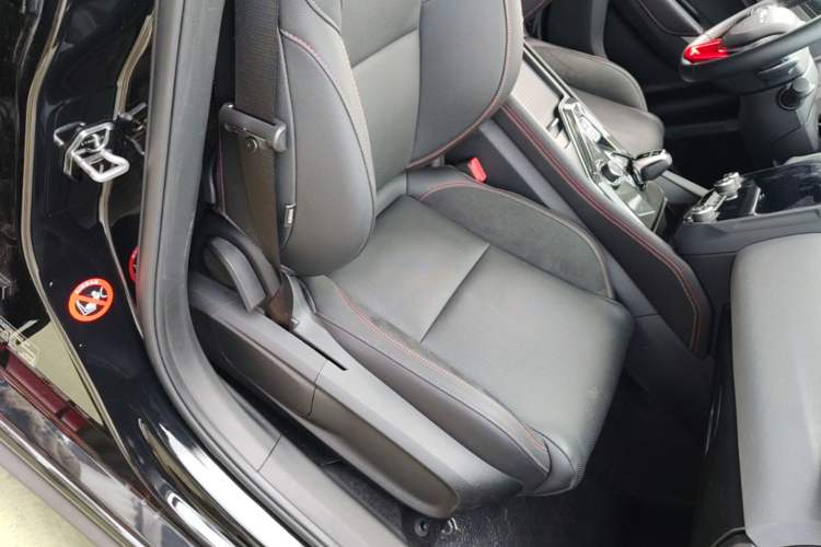 Used Lynk & Co 03 2019 2.0TD Automatic Trend Edition Right Front Seat