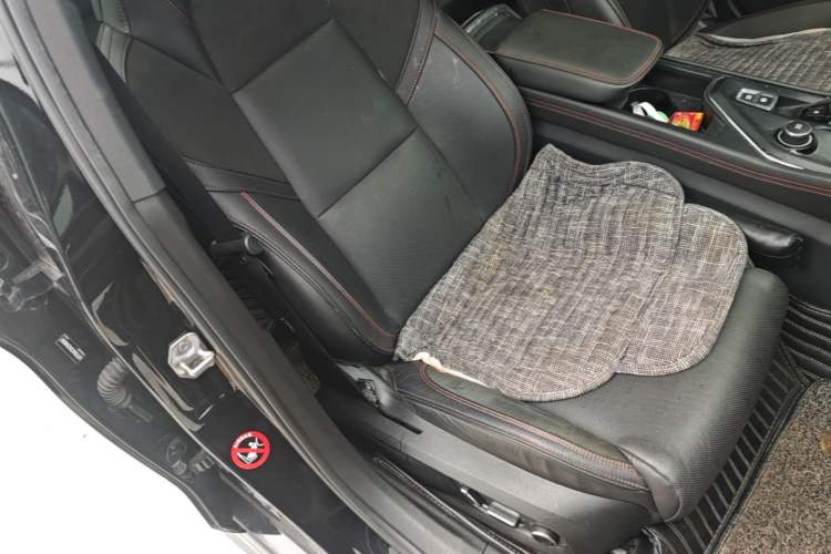 Used Lynk & Co 03 2019 1.5TD DCT JingPro Edition China VI Standard Right Front Seat