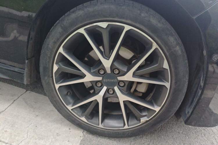 Used Lynk & Co 03 2019 1.5TD DCT JingPro Edition China VI Standard Right Front Wheel Hub