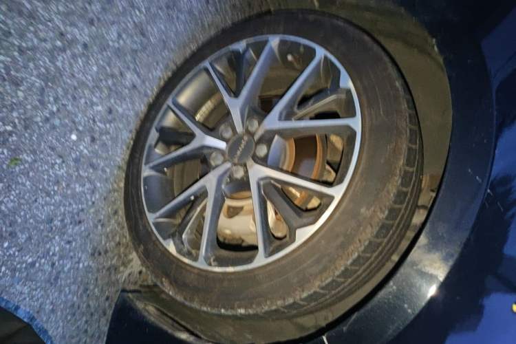 Used Lynk & Co 03 2019 1.5TD DCT JingPro Edition China VI Standard Right Front Wheel Hub