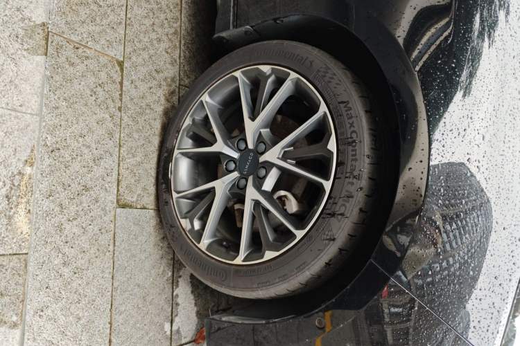 Used Lynk & Co 03 2019 1.5TD DCT JingPro Edition China VI Standard Right Front Wheel Hub