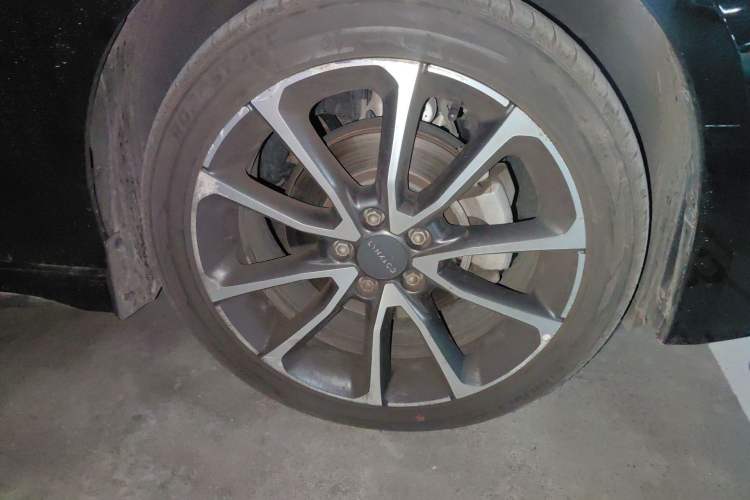 Used Lynk & Co 03 2019 1.5TD DCT Sport Edition China VI Standard Right Front Wheel Hub