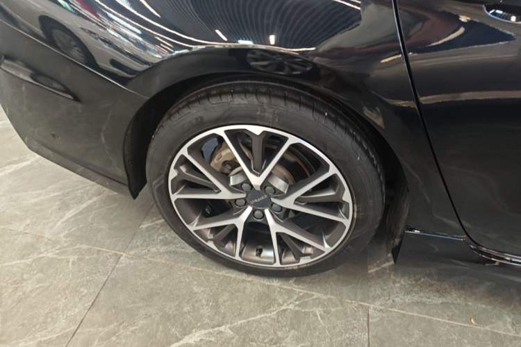 Used Lynk & Co 03 2019 2.0TD Automatic Jing Pro Edition Right Rear Wheel Hub