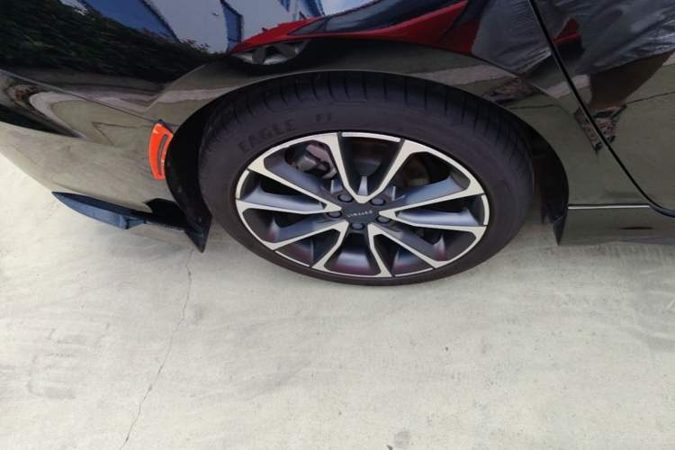 Used Lynk & Co 03 2019 2.0TD Automatic Trend Edition Right Rear Wheel Hub