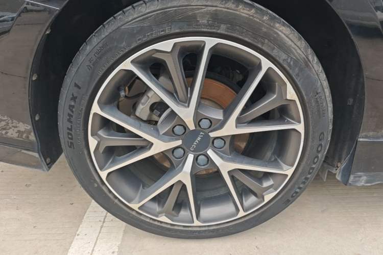 Used Lynk & Co 03 2019 1.5TD DCT JingPro Edition China VI Standard Right Rear Wheel Hub