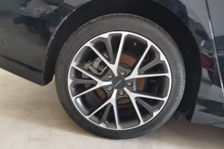 Used Lynk & Co 03 2019 1.5TD DCT JingPro Edition China VI Standard Right Rear Wheel Hub