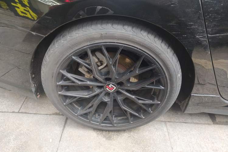 Used Lynk & Co 03 2019 1.5TD DCT JingPro Edition China VI Standard Right Rear Wheel Hub