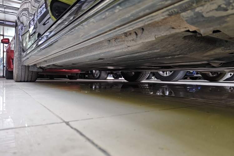 Used Lynk & Co 03 2019 1.5TD DCT JingPro Edition China VI Standard Right Side Sill