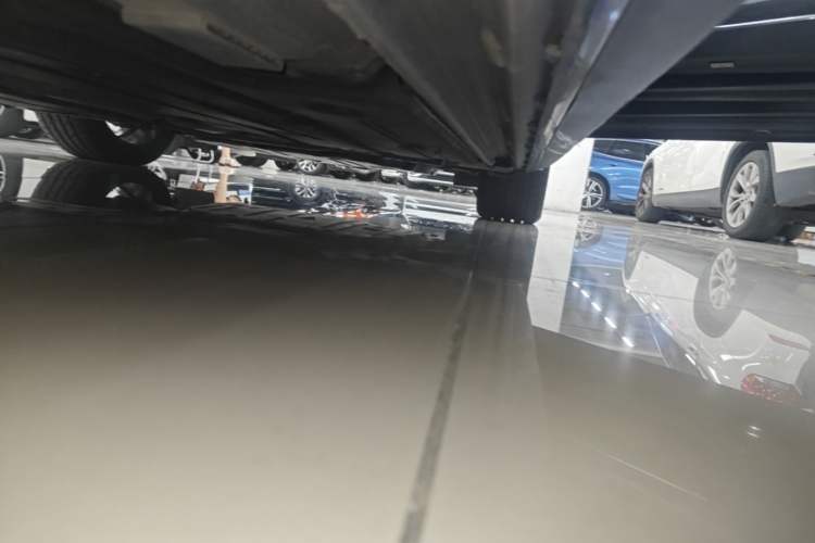 Used Lynk & Co 03 2019 1.5TD DCT JingPro Edition China VI Standard Right Side Sill