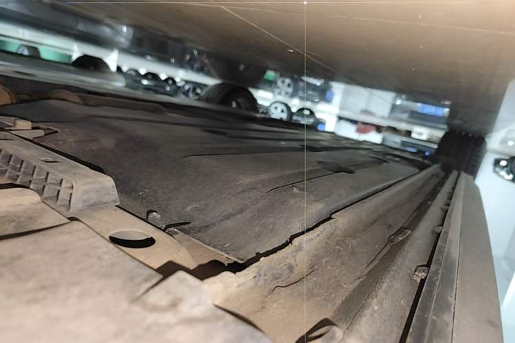 Used Lynk & Co 03 2019 1.5TD DCT JingPro Edition China VI Standard Right Side Sill
