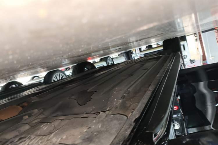 Used Lynk & Co 03 2019 1.5TD DCT JingPro Edition China VI Standard Right Side Sill