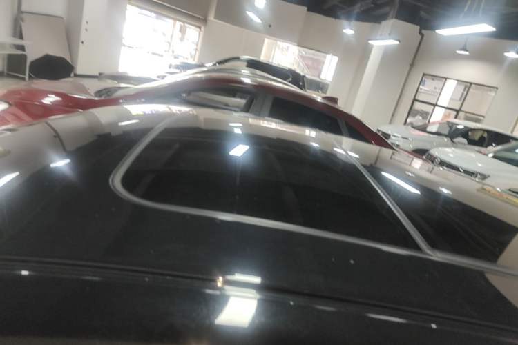 Used Lynk & Co 03 2019 2.0TD Automatic Jing Pro Edition Roof
