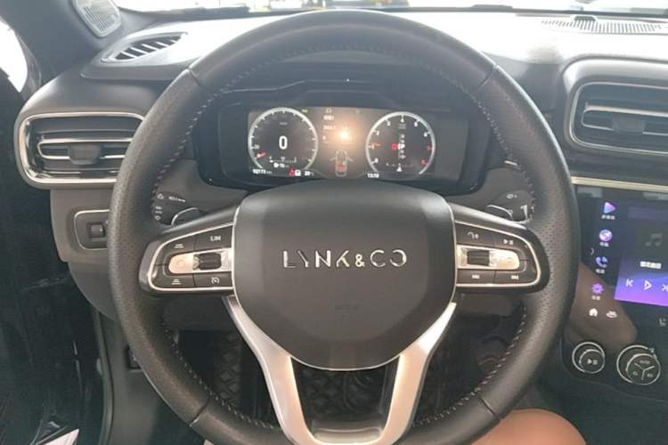 Used Lynk & Co 03 2019 2.0TD Automatic Jing Pro Edition Steering Wheel