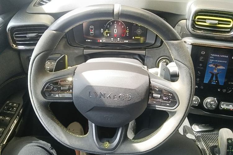 Used Lynk & Co 03 2019 03+ 2.0TD Automatic Wind-Chasing Edition Steering Wheel
