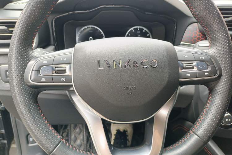 Used Lynk & Co 03 2019 1.5TD DCT JingPro Edition China VI Standard Steering Wheel