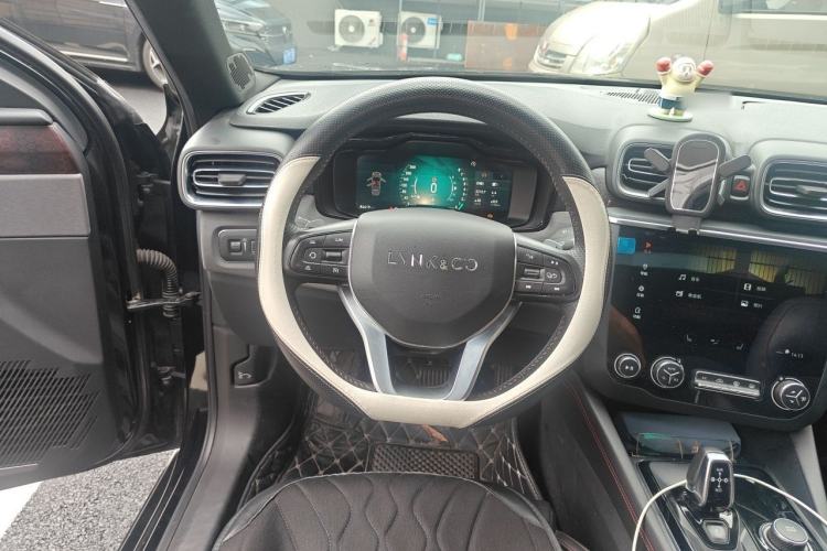 Used Lynk & Co 03 2019 2.0TD Automatic Jing Pro Edition Steering Wheel