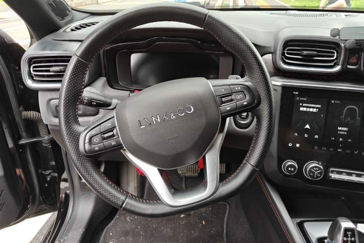 Used Lynk & Co 03 2019 2.0TD Automatic Trend Edition Steering Wheel