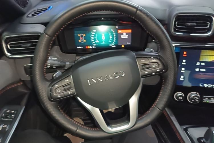 Used Lynk & Co 03 2019 2.0TD Automatic Trend Edition Steering Wheel