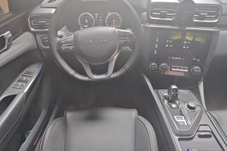 Used Lynk & Co 03 2019 2.0TD Automatic Trend Edition Steering Wheel