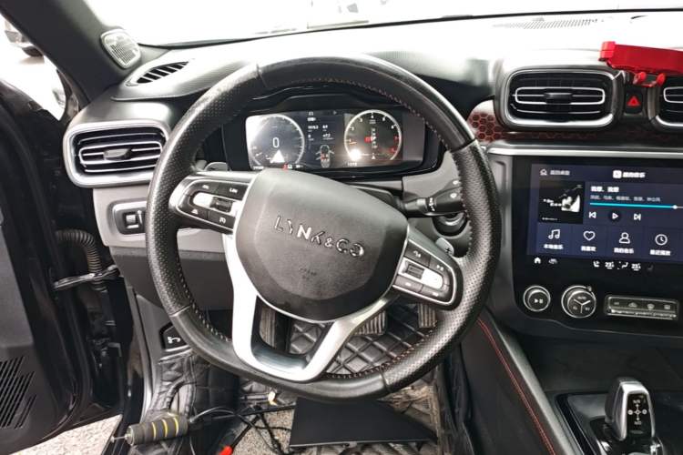 Used Lynk & Co 03 2019 2.0TD Automatic Jing Pro Edition Steering Wheel