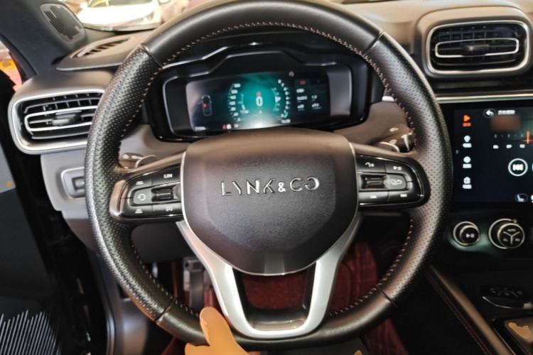 Used Lynk & Co 03 2019 2.0TD Automatic Trend Edition Steering Wheel