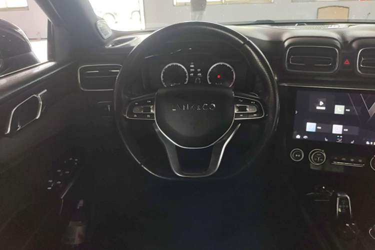 Used Lynk & Co 03 2019 1.5TD DCT JingPro Edition China VI Standard Steering Wheel
