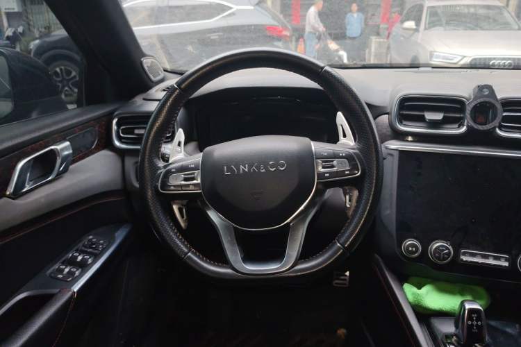 Used Lynk & Co 03 2019 1.5TD DCT JingPro Edition China VI Standard Steering Wheel
