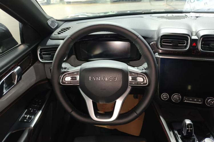Used Lynk & Co 03 2019 1.5TD DCT JingPro Edition China VI Standard Steering Wheel
