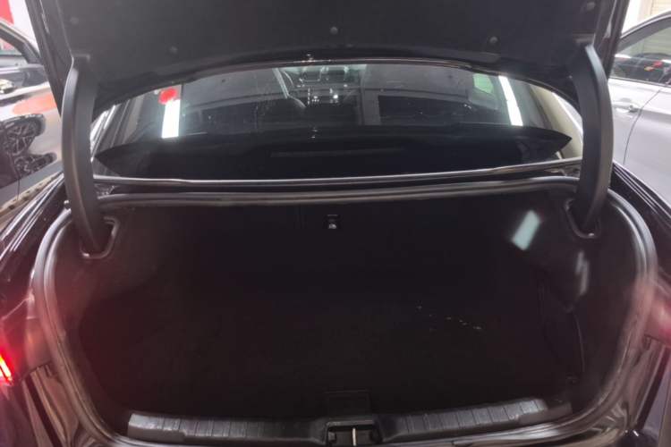 Used Lynk & Co 03 2019 1.5TD DCT JingPro Edition China VI Standard Trunk
