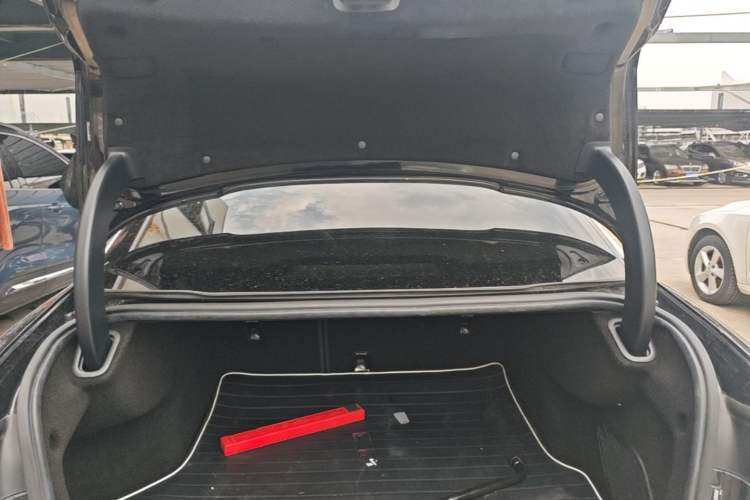 Used Lynk & Co 03 2019 1.5TD DCT JingPro Edition China VI Standard Trunk