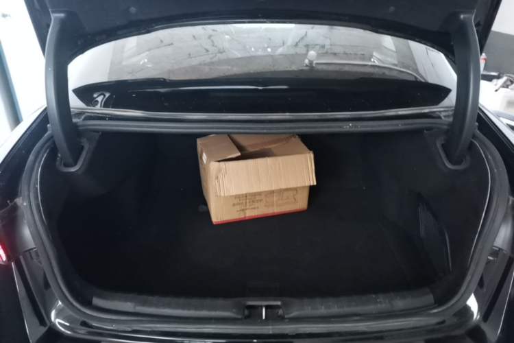 Used Lynk & Co 03 2019 1.5TD DCT JingPro Edition China VI Standard Trunk